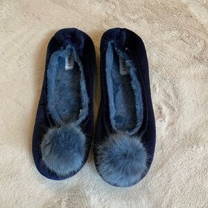 Old Navy Blue 8 Velvet Slippers Soft Cottagecore Scandi Coquette Coastal